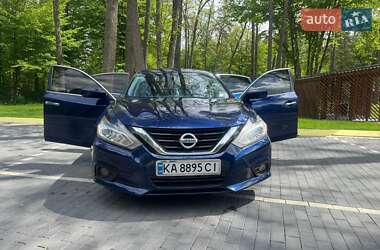 Седан Nissan Altima 2017 в Києві