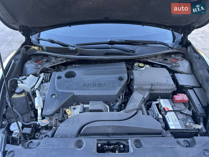 Седан Nissan Altima 2016 в Каменском