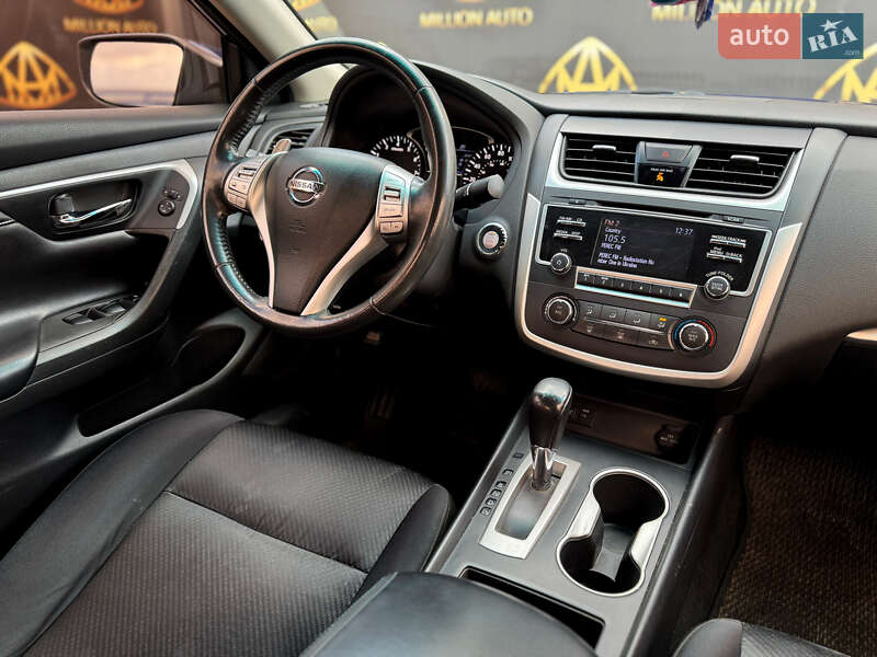 Седан Nissan Altima 2017 в Києві