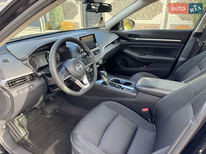 Седан Nissan Altima 2022 в Белой Церкви