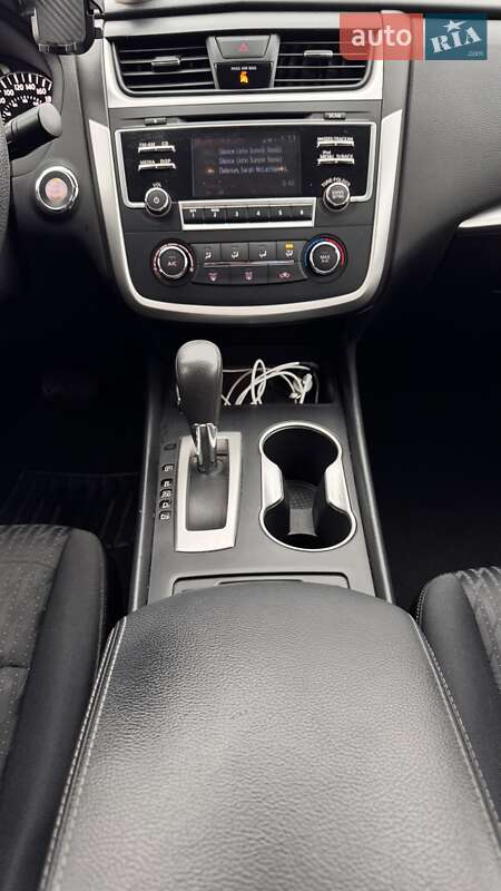 Седан Nissan Altima 2017 в Одессе