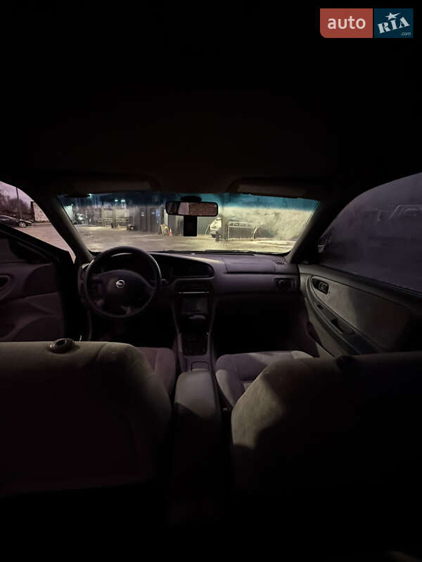 Седан Nissan Altima 1998 в Харькове
