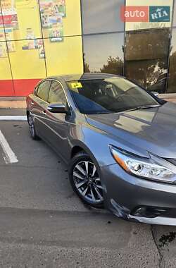 Седан Nissan Altima 2017 в Одесі