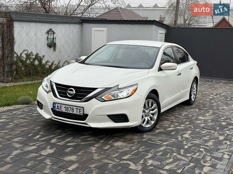 Седан Nissan Altima 2018 в Днепре фото 2 Седан Nissan Altima 2018 в Днепре
