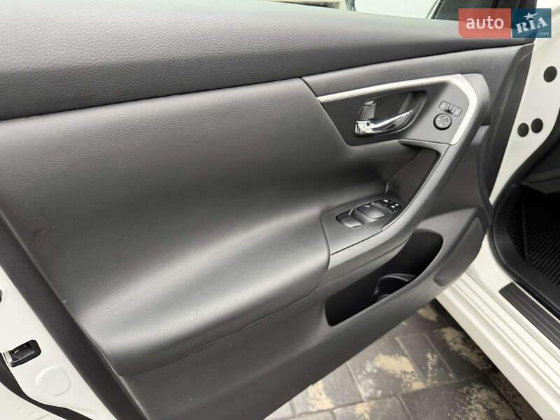 Седан Nissan Altima 2018 в Днепре фото 12 Седан Nissan Altima 2018 в Днепре