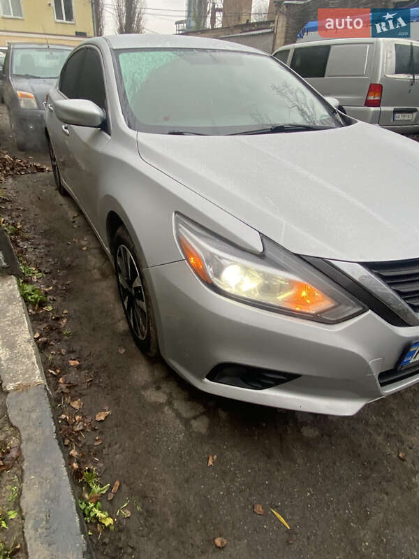Седан Nissan Altima 2016 в Киеве фото 3 Седан Nissan Altima 2016 в Киеве