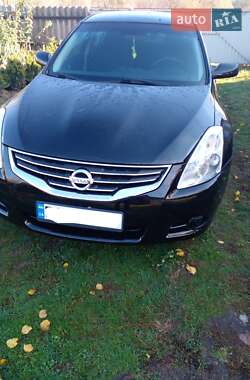 Седан Nissan Altima 2012 в Полтаве