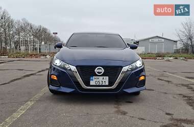 Седан Nissan Altima 2019 в Миколаєві
