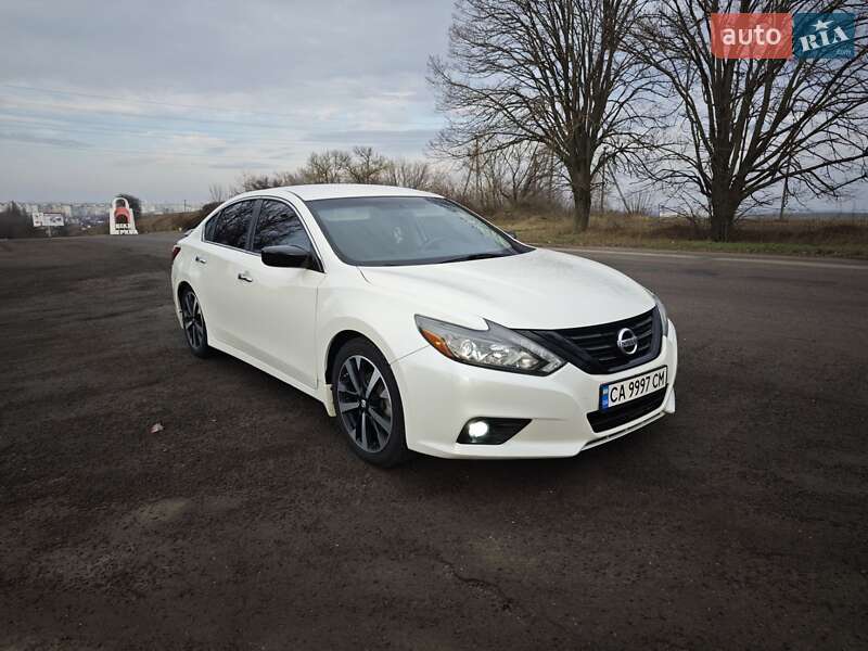 Седан Nissan Altima 2017 в Белой Церкви
