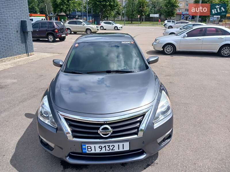 Седан Nissan Altima 2015 в Харкові