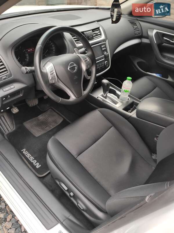 Седан Nissan Altima 2017 в Белой Церкви