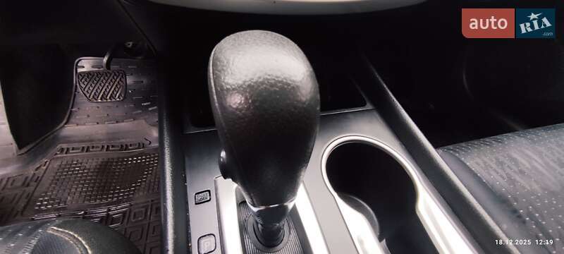 Седан Nissan Altima 2016 в Києві