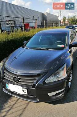 Седан Nissan Altima 2015 в Києві