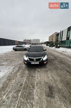 Седан Nissan Altima 2014 в Хмельницькому
