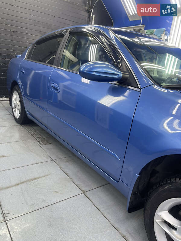 Седан Nissan Altima 2003 в Одессе