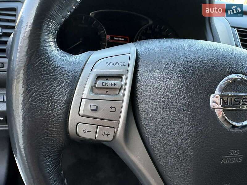 Седан Nissan Altima 2015 в Миколаєві