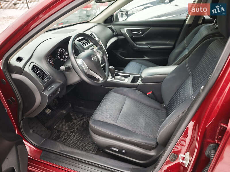 Седан Nissan Altima 2015 в Киеве фото 11 Седан Nissan Altima 2015 в Киеве