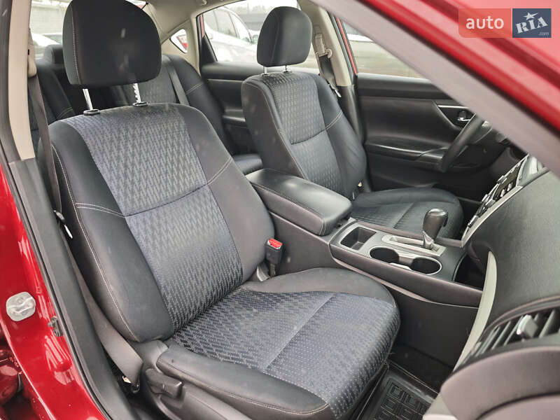 Седан Nissan Altima 2015 в Киеве фото 25 Седан Nissan Altima 2015 в Киеве