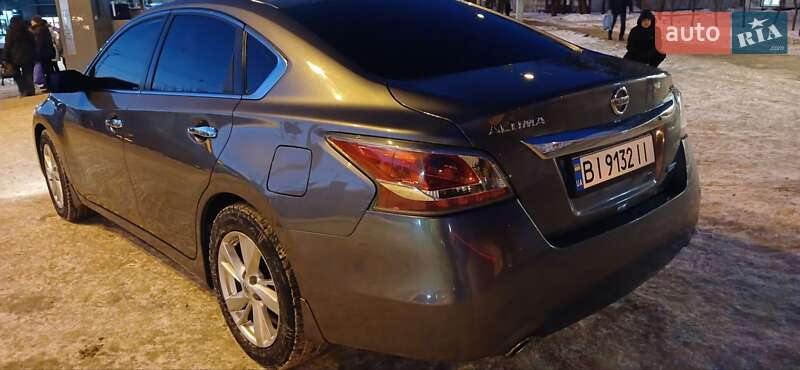 Седан Nissan Altima 2015 в Харькове