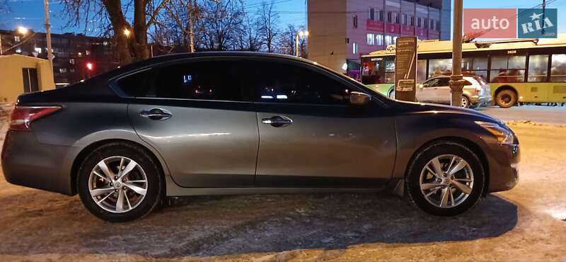 Седан Nissan Altima 2015 в Харькове