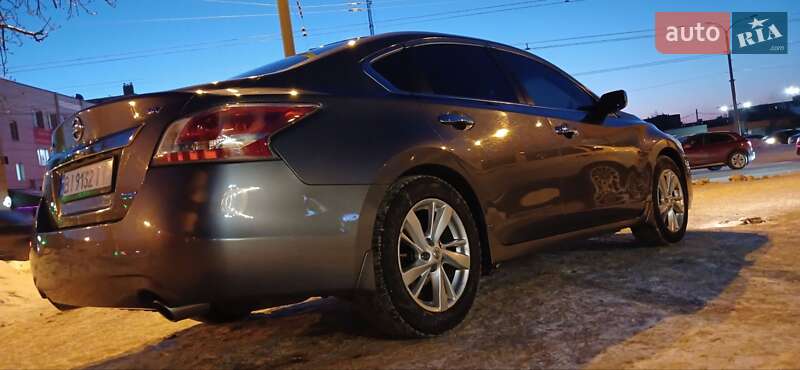 Седан Nissan Altima 2015 в Харькове