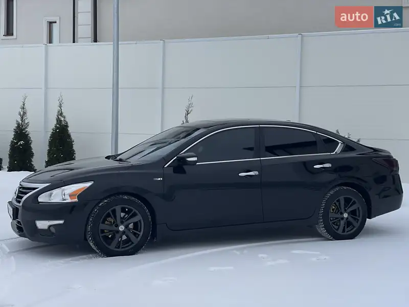 Nissan Altima 2012