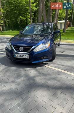 Седан Nissan Altima 2017 в Шепетовке