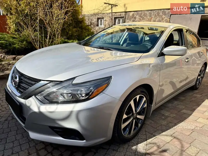 Nissan Altima 2017