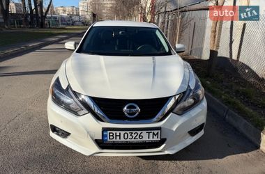 Седан Nissan Altima 2017 в Одессе