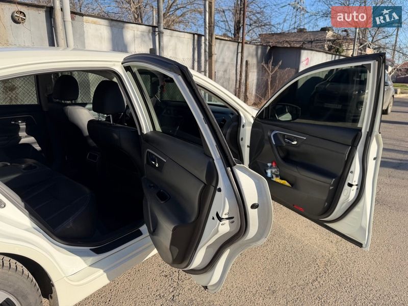 Седан Nissan Altima 2017 в Одессе