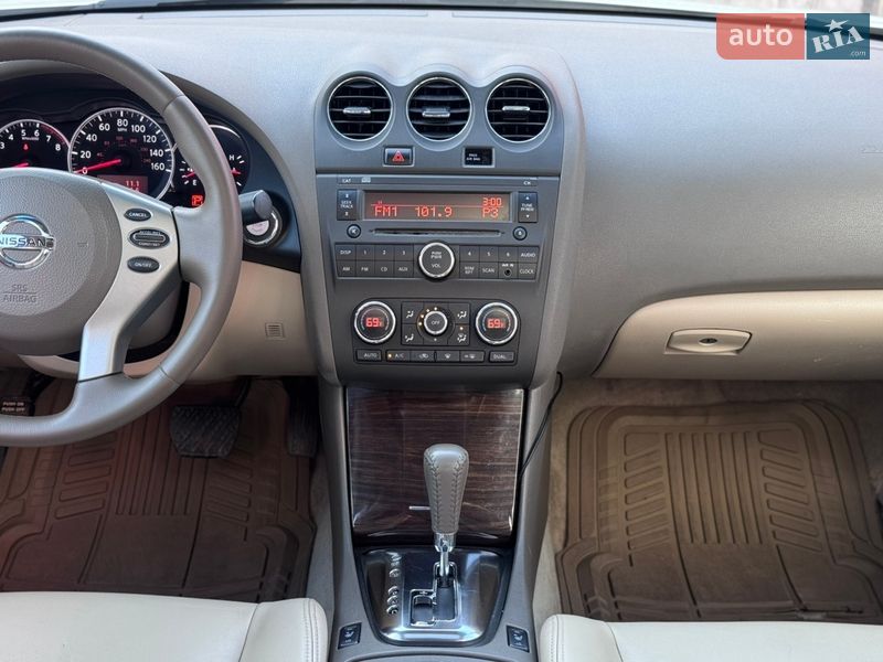 Седан Nissan Altima 2011 в Києві фото 7 Седан Nissan Altima 2011 в Києві