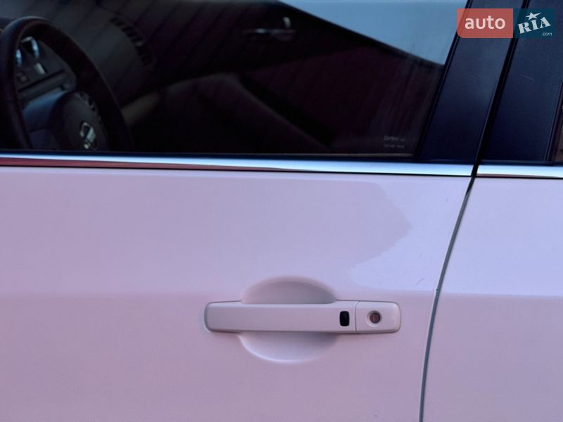 Седан Nissan Altima 2011 в Києві фото 16 Седан Nissan Altima 2011 в Києві