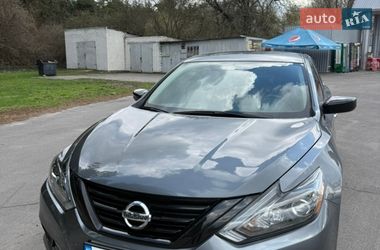 Седан Nissan Altima 2018 в Кобеляках