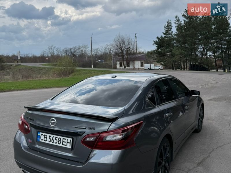 Седан Nissan Altima 2018 в Кобеляках