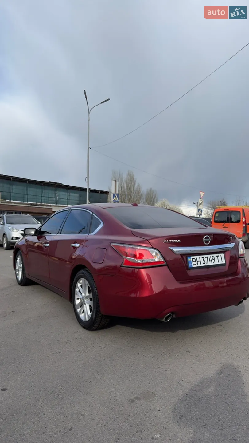 2015 Nissan Altima - мініатюра 5