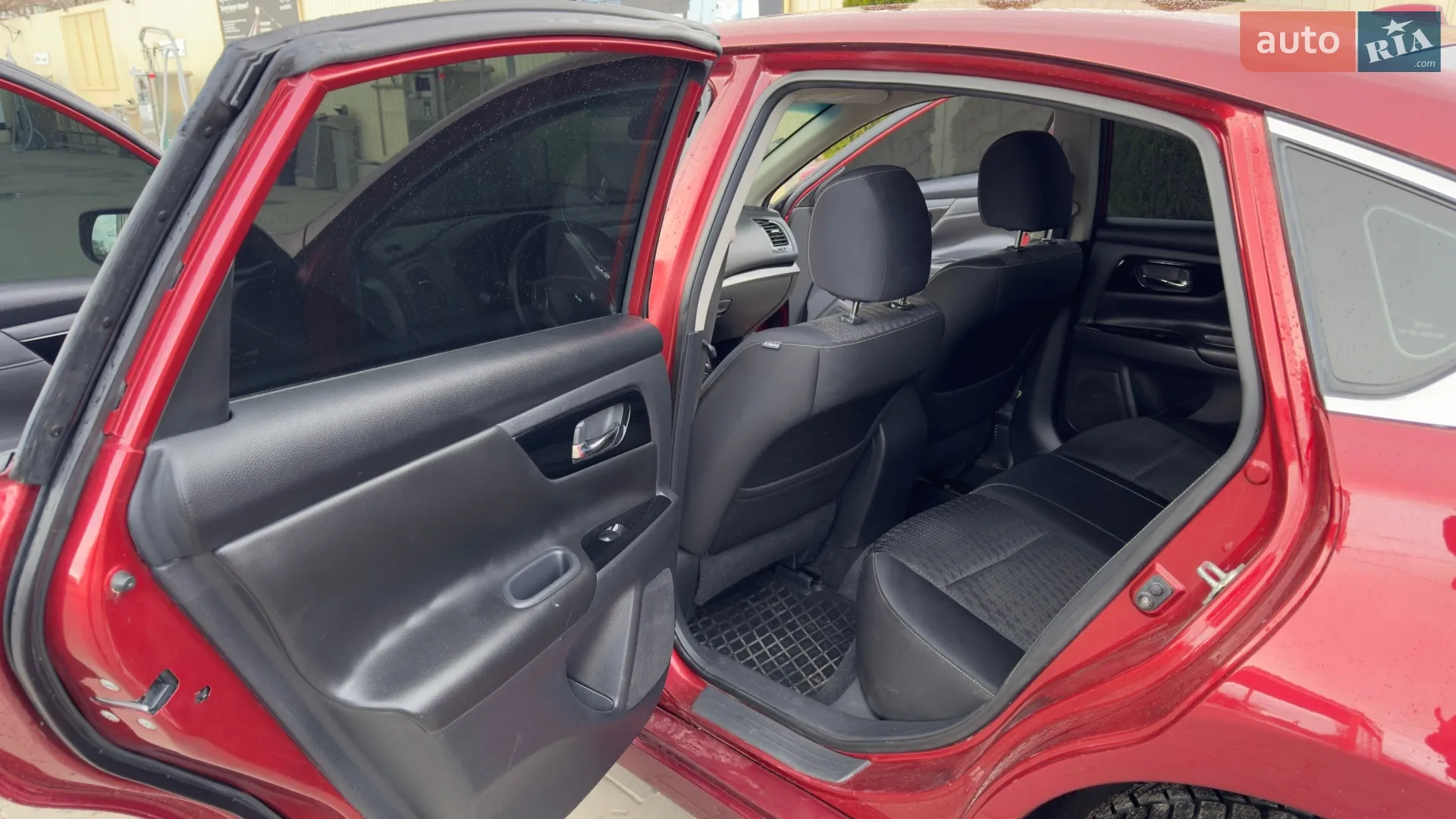 2015 Nissan Altima - мініатюра 13
