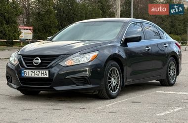 Седан Nissan Altima 2017 в Кременчуці
