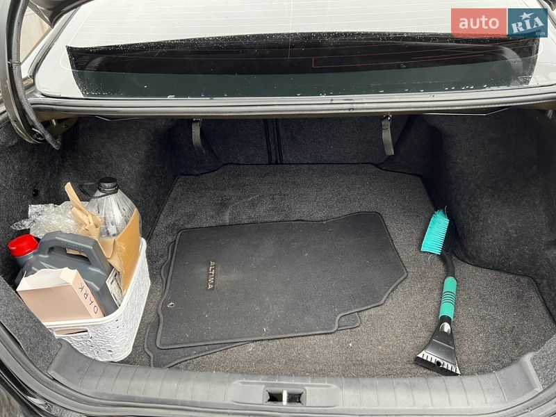 Седан Nissan Altima 2015 в Харкові