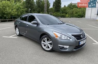 Седан Nissan Altima 2014 в Тернополі