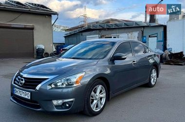 Седан Nissan Altima 2014 в Одесі