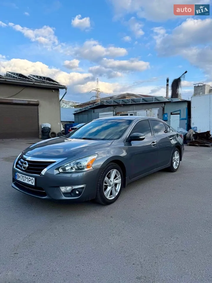 2013 Nissan Altima - мініатюра 18