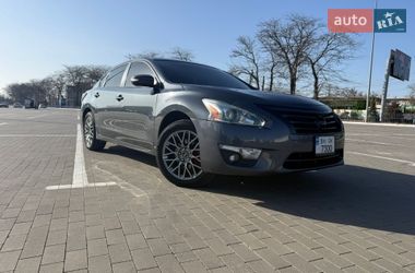 Седан Nissan Altima 2012 в Одесі