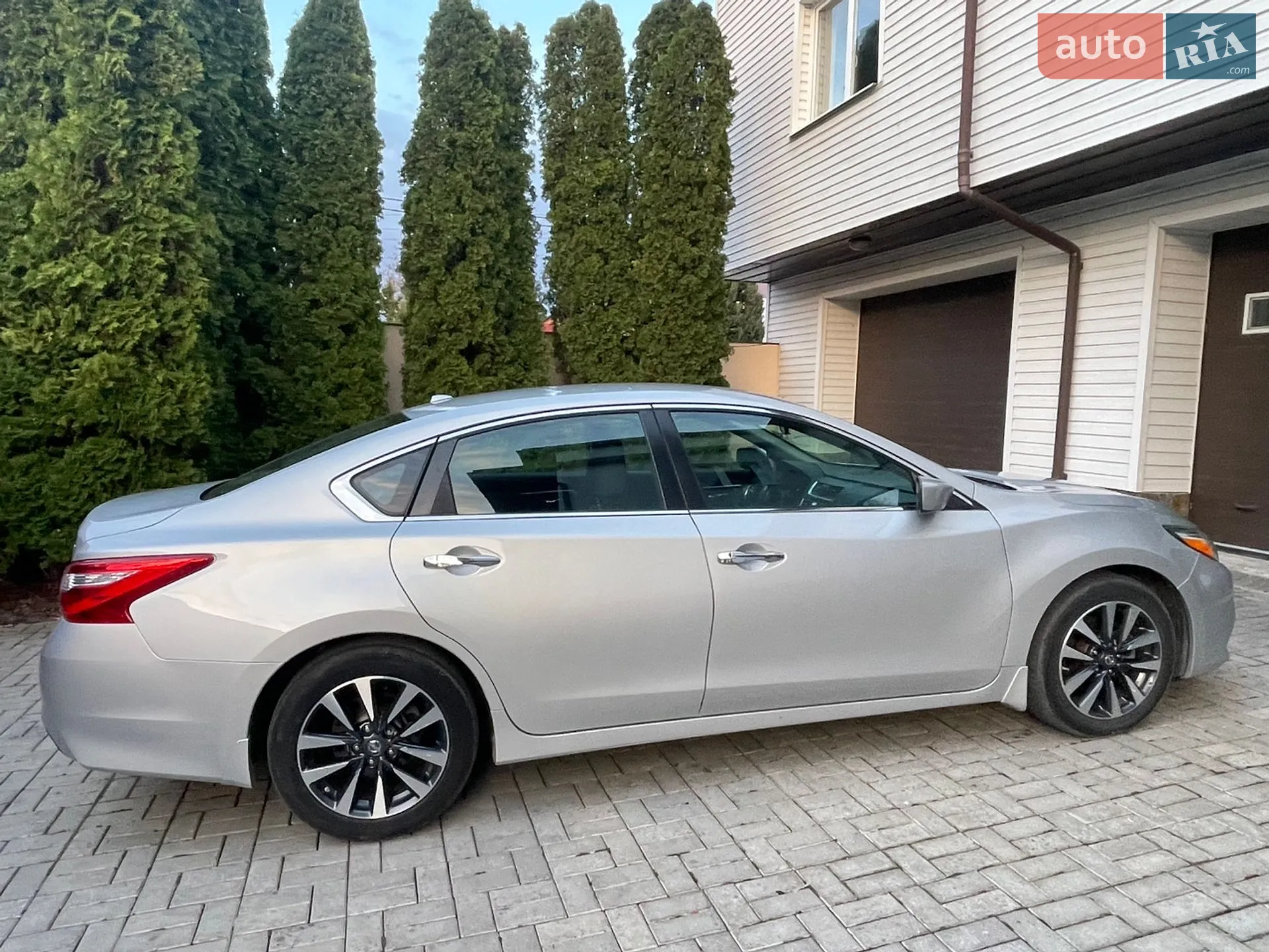 2017 Nissan Altima - мініатюра 30