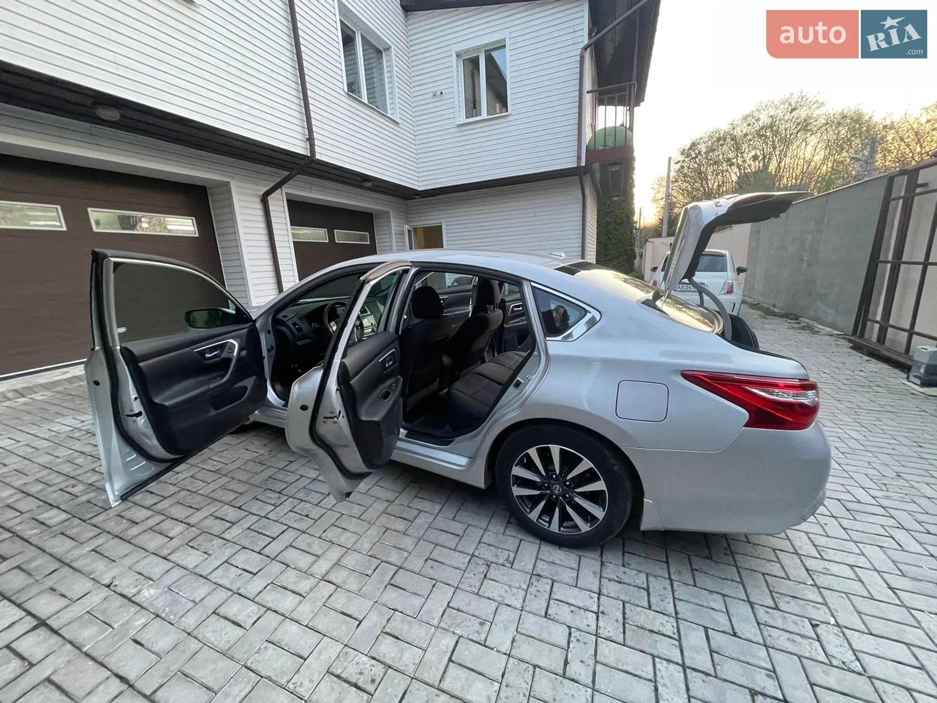 2017 Nissan Altima - мініатюра 78