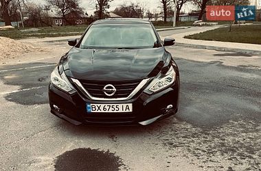 Седан Nissan Altima 2017 в Харкові