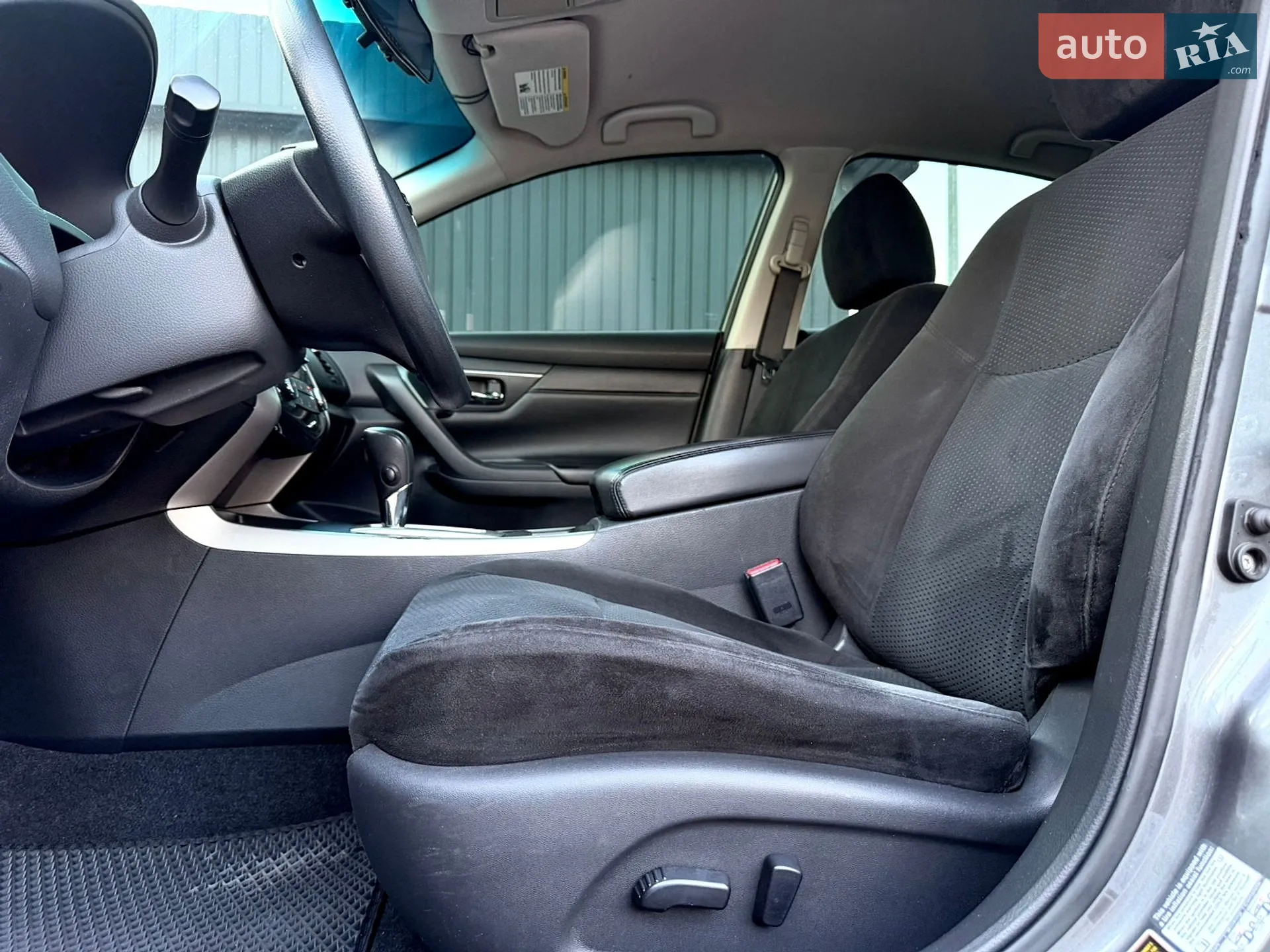 2015 Nissan Altima - мініатюра 4