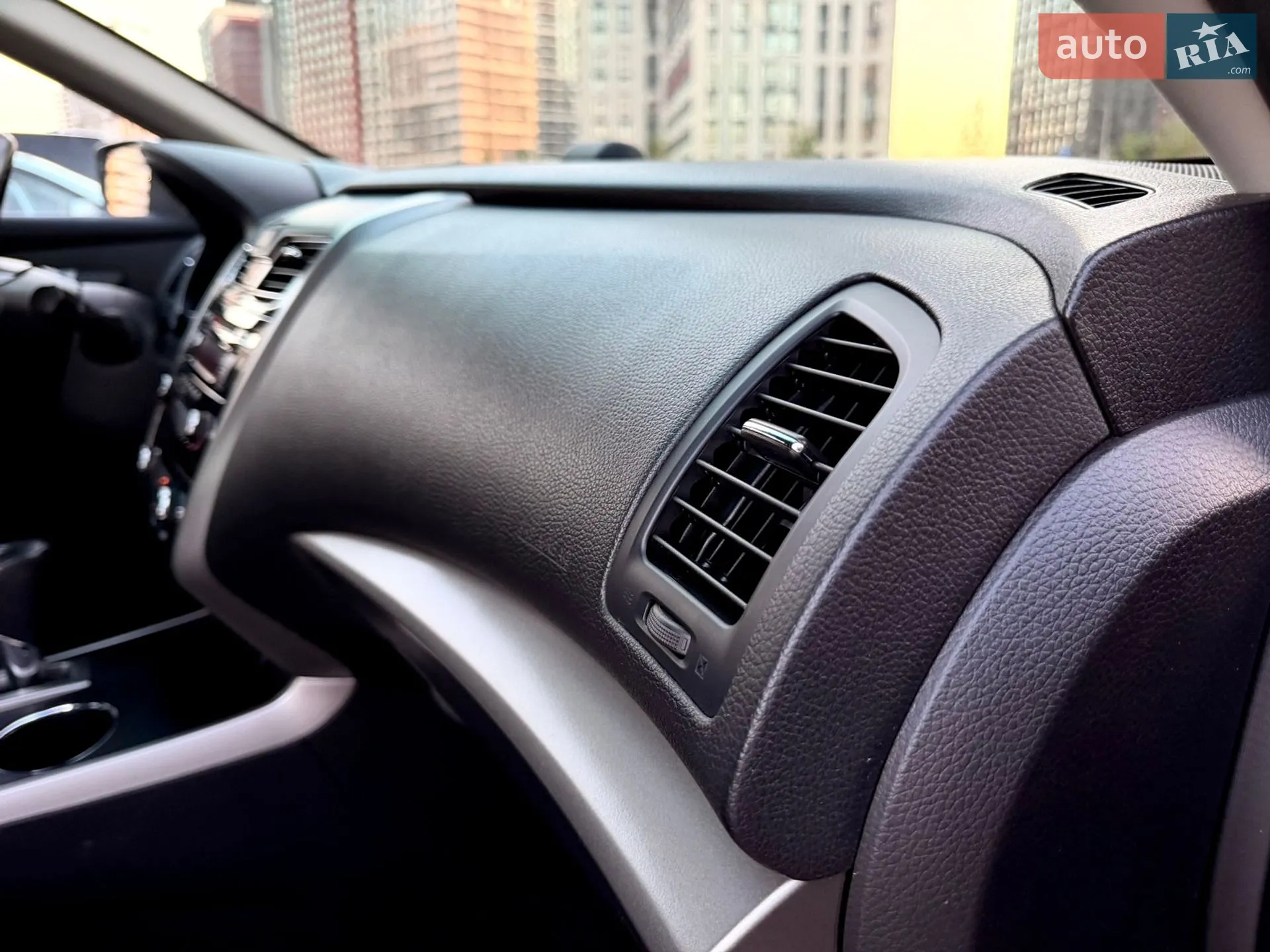2015 Nissan Altima - мініатюра 37