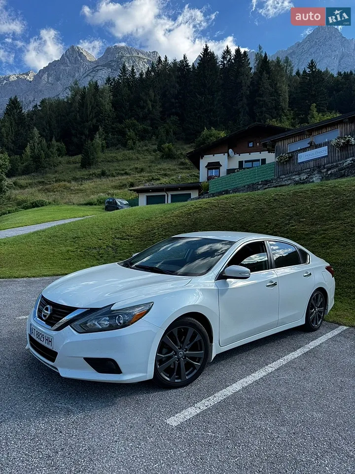 2017 Nissan Altima - мініатюра 17