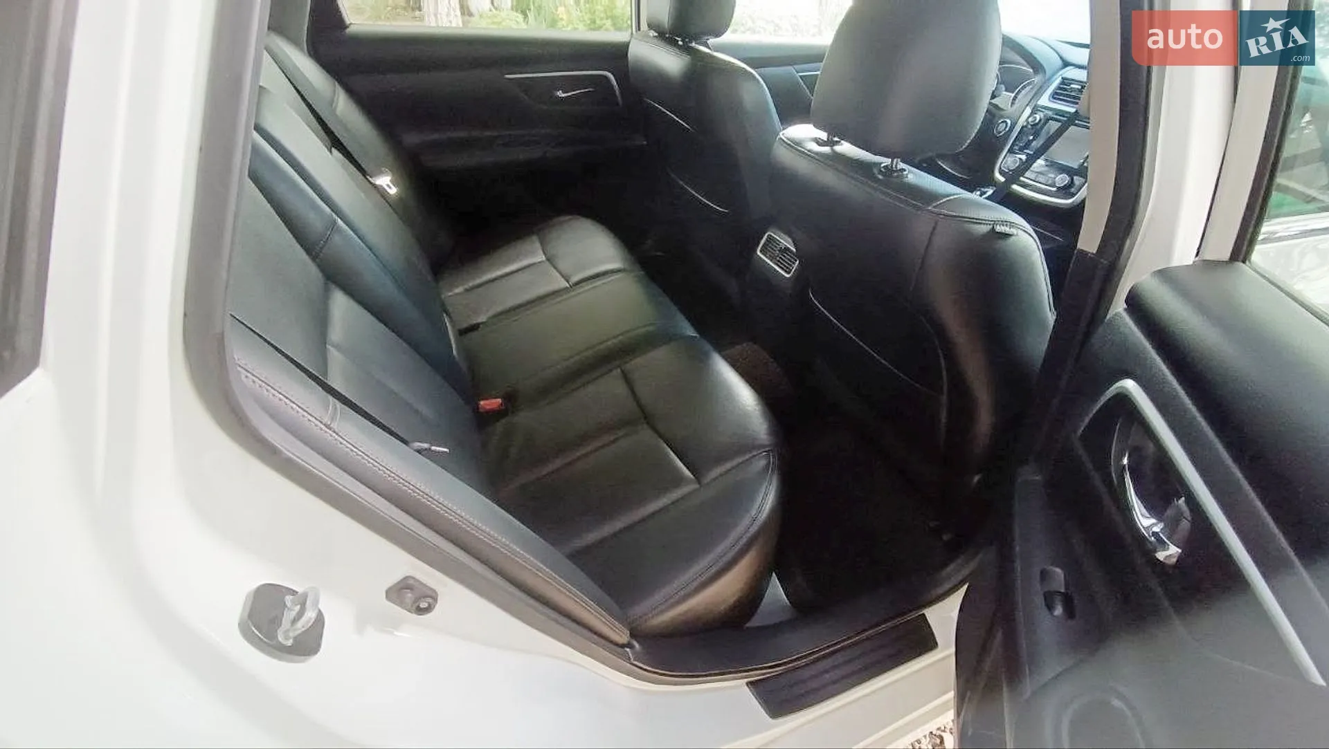 2017 Nissan Altima - мініатюра 14