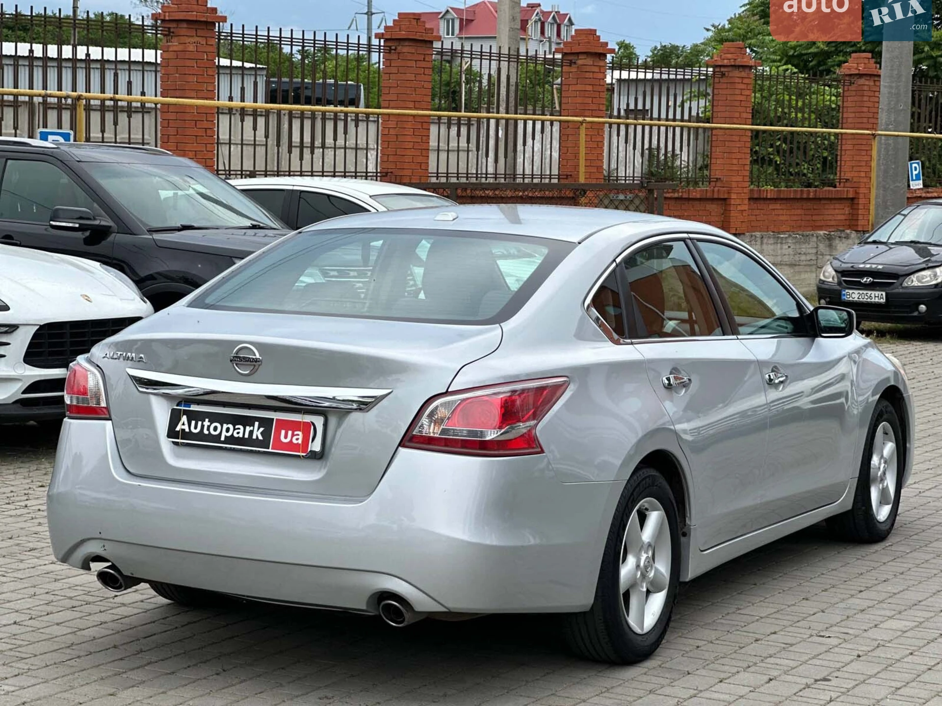 2015 Nissan Altima - мініатюра 9